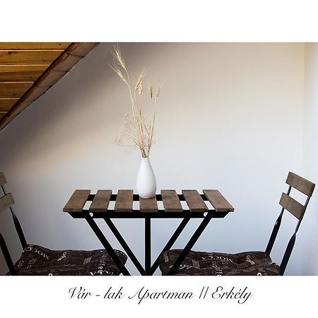 Var-Lak Apartman เอ็กเกอร์ ภายนอก รูปภาพ