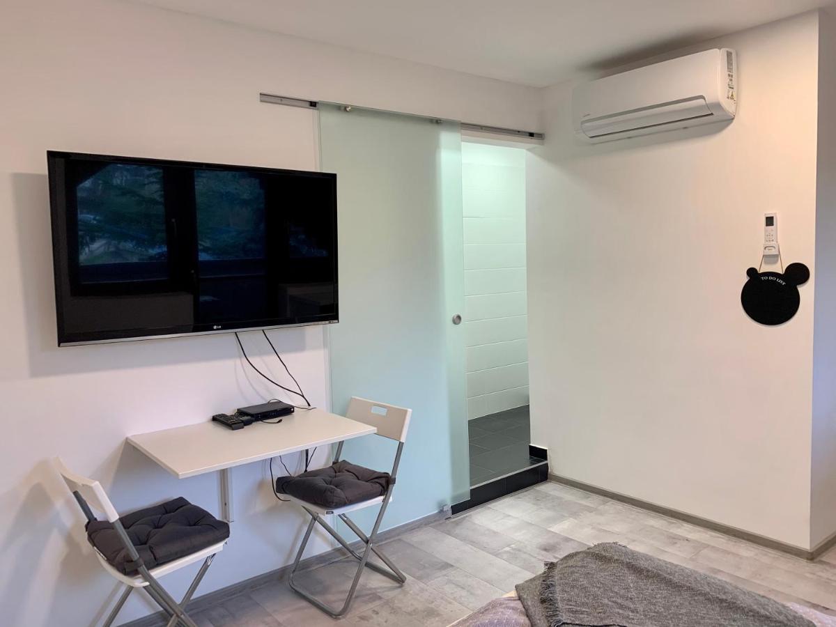 Var-Lak Apartman เอ็กเกอร์ ภายนอก รูปภาพ